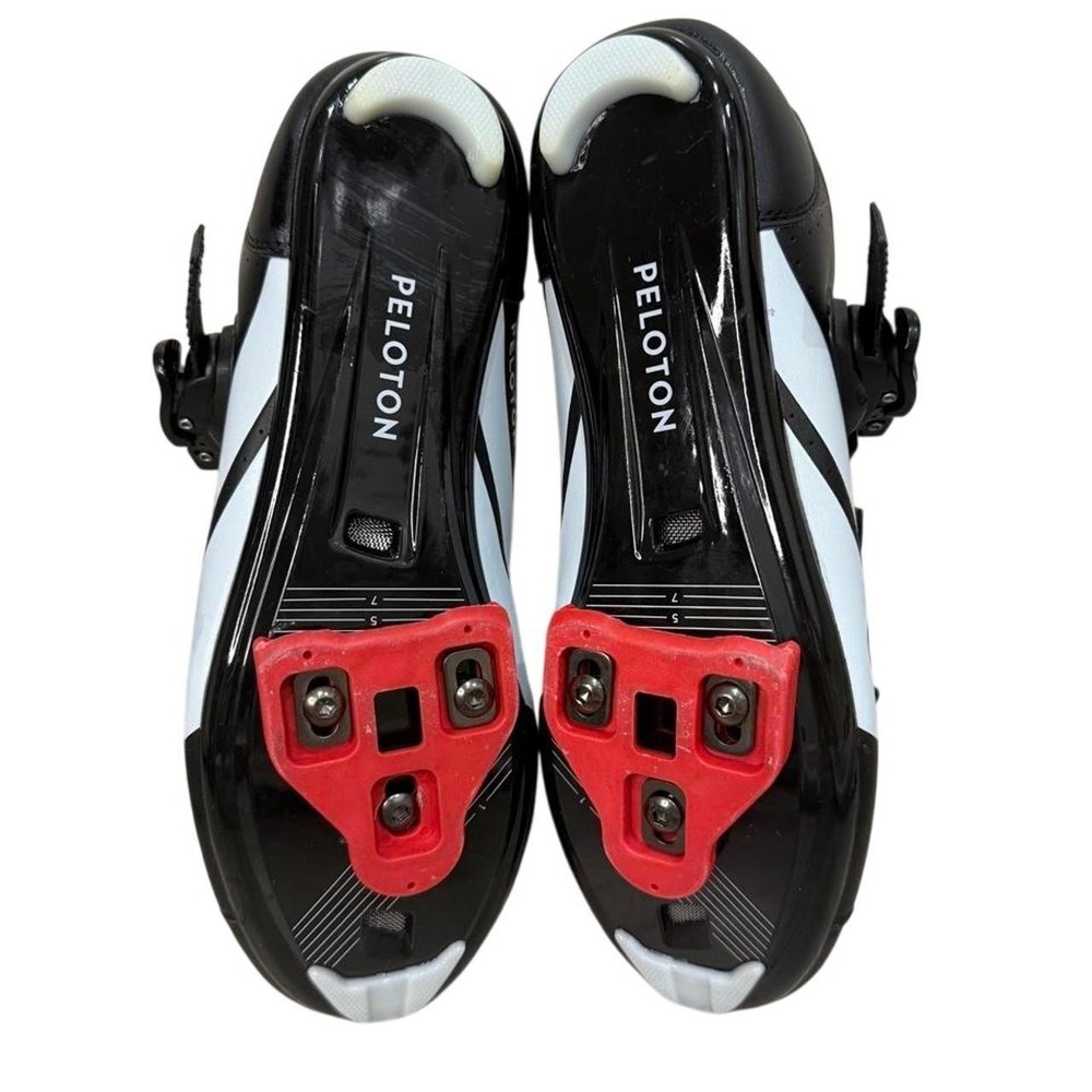 Peloton Cycling Shoes Size 41 Men's 8 Women's 10 Black Red With Delta Cleats - Picture 3 of 4